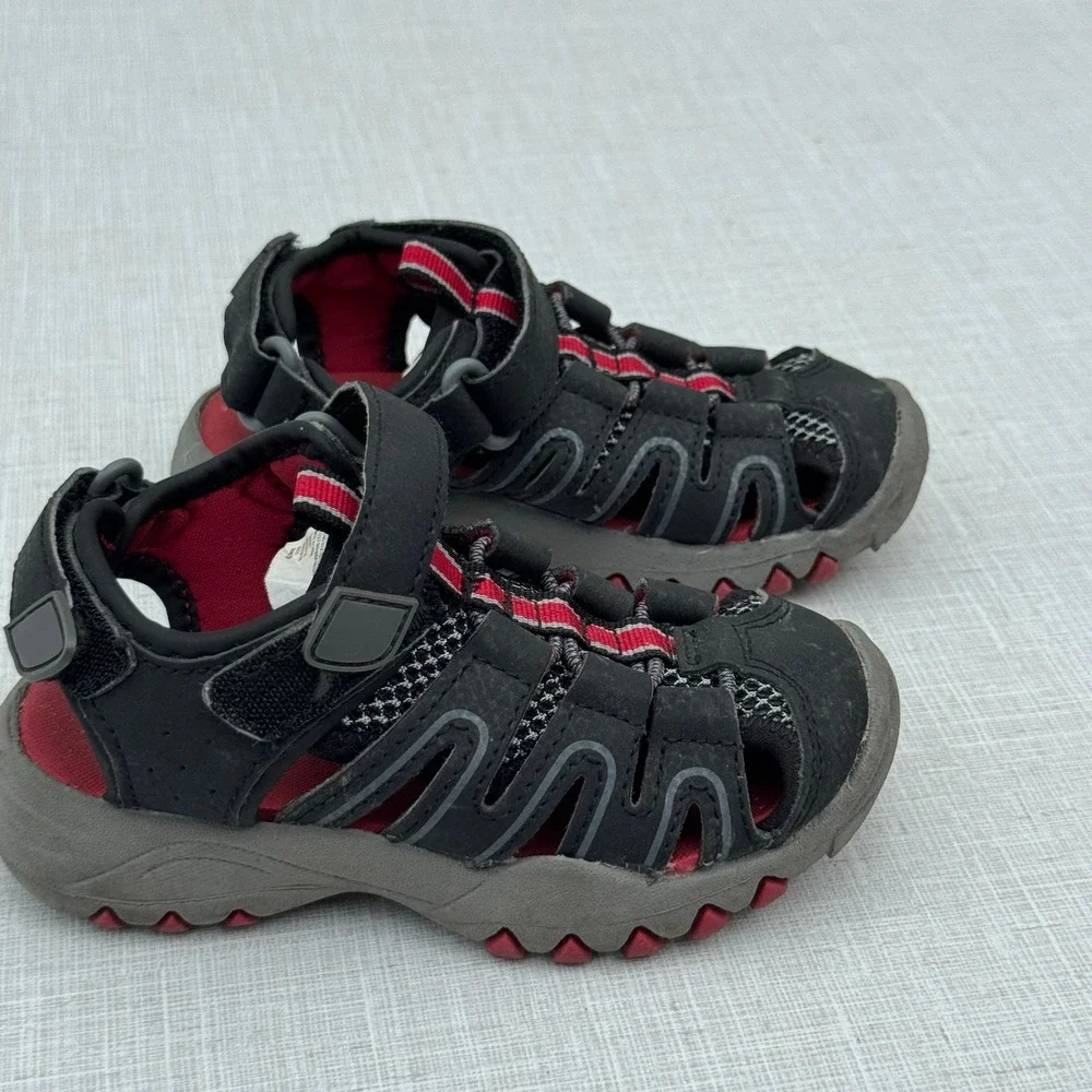 Boys Black & Red Sport Sandals Youth Water Shoes Adjustable‎ Hook Loop Straps 8